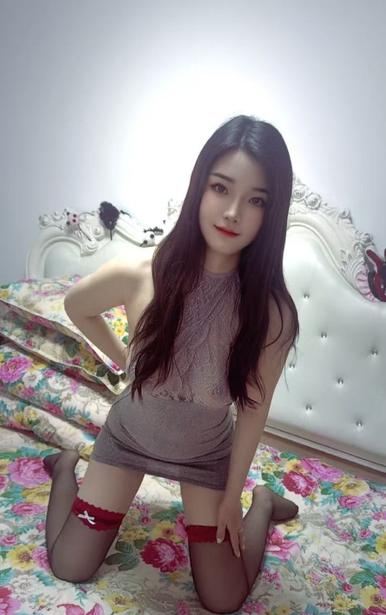 秦淮性感好身材莉莉
