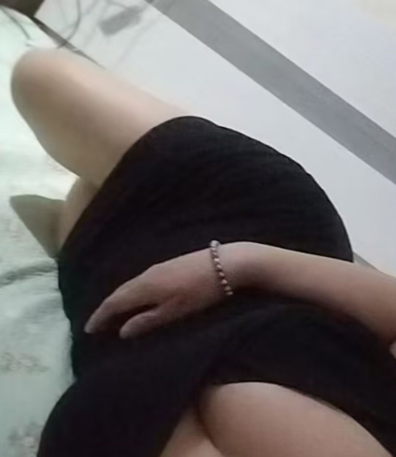 新人极品丰满骚货