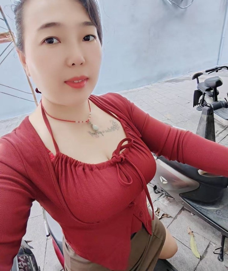 深圳光明大奶少妇小丽