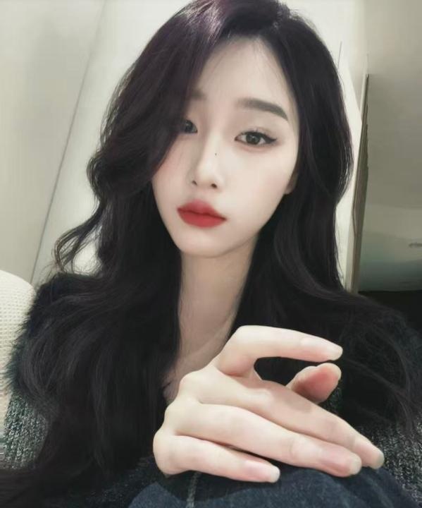 宝安女友感小美