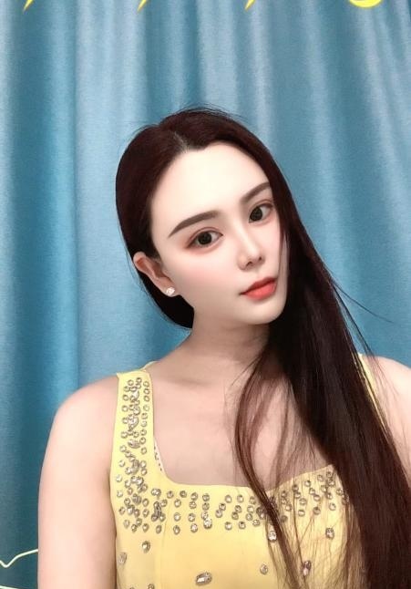 身材苗条漂亮气质优雅