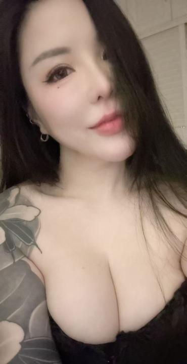 栖霞巨乳肥臀