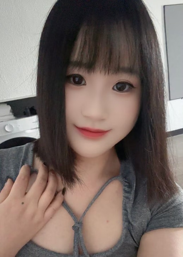 镇海性感大胸妹