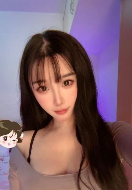 翘臀乐乐小女友
