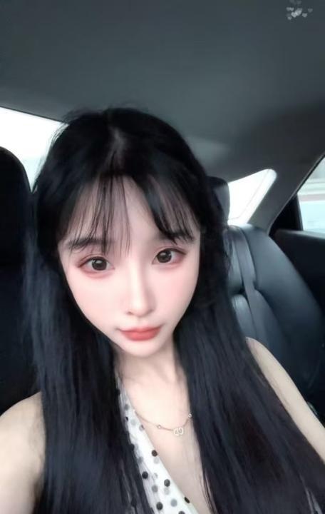 翘臀乐乐小女友