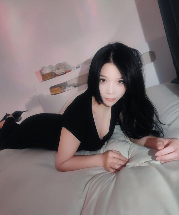 妖媚体型小骚妇