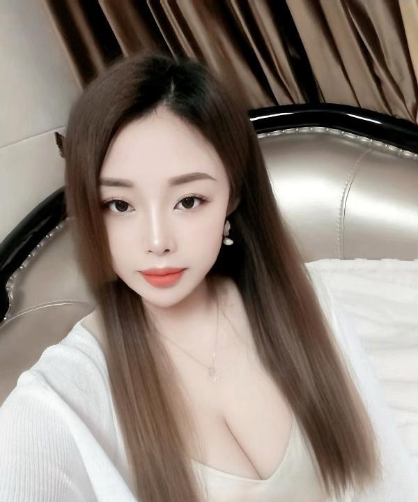 武进大胸小美女
