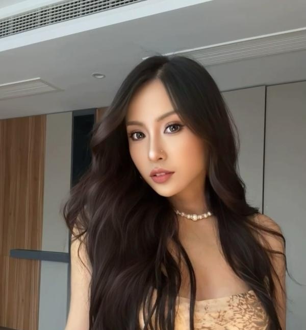 爱运动的蜜桃臀小妖精