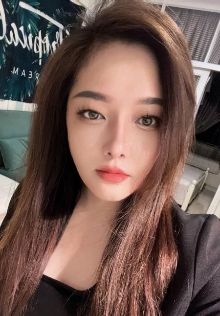 二刷性感小穴风骚妹纸