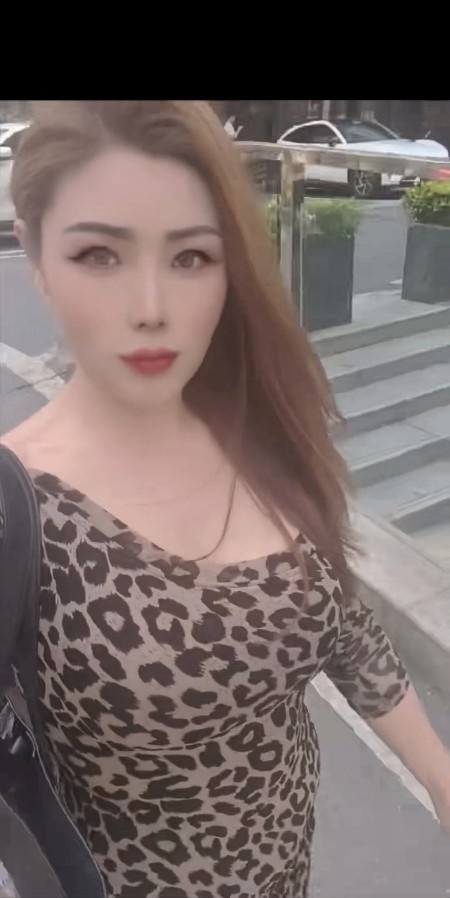 极品熟女，绝对超值