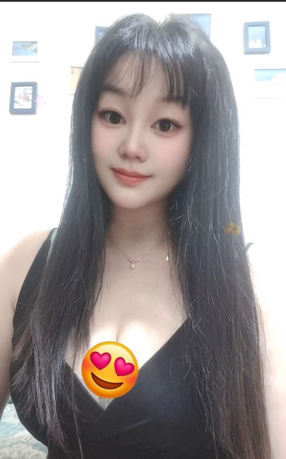 巨乳甜甜