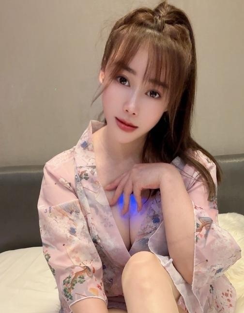 吴江性感美腿瑶瑶