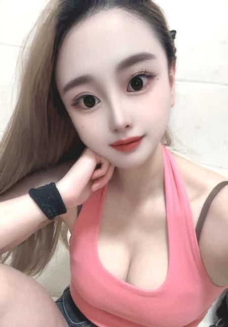 风骚清纯嫩妹浅浅