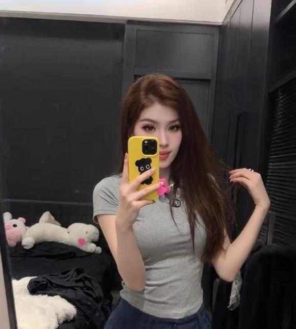 武侯吞精妹子冉冉
