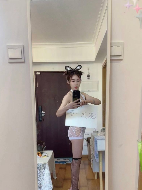 角色扮演长腿晓晓