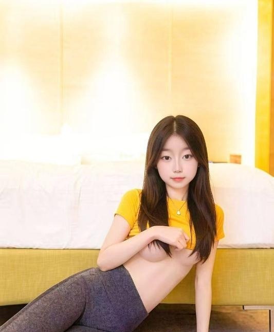 妩媚性感骚逼甜甜