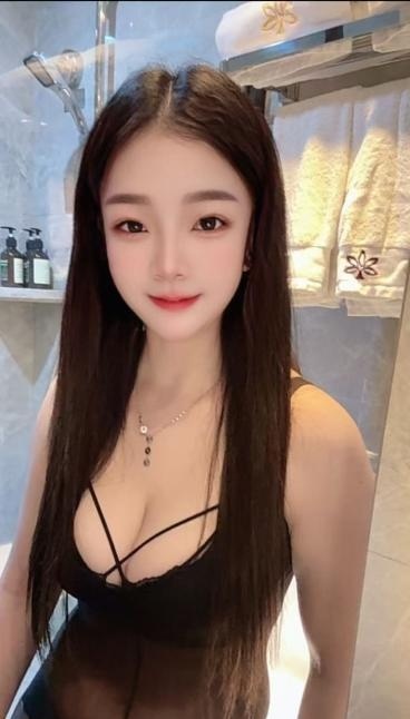 布吉黑丝九月