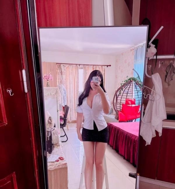 大胸肥臀骚晴儿