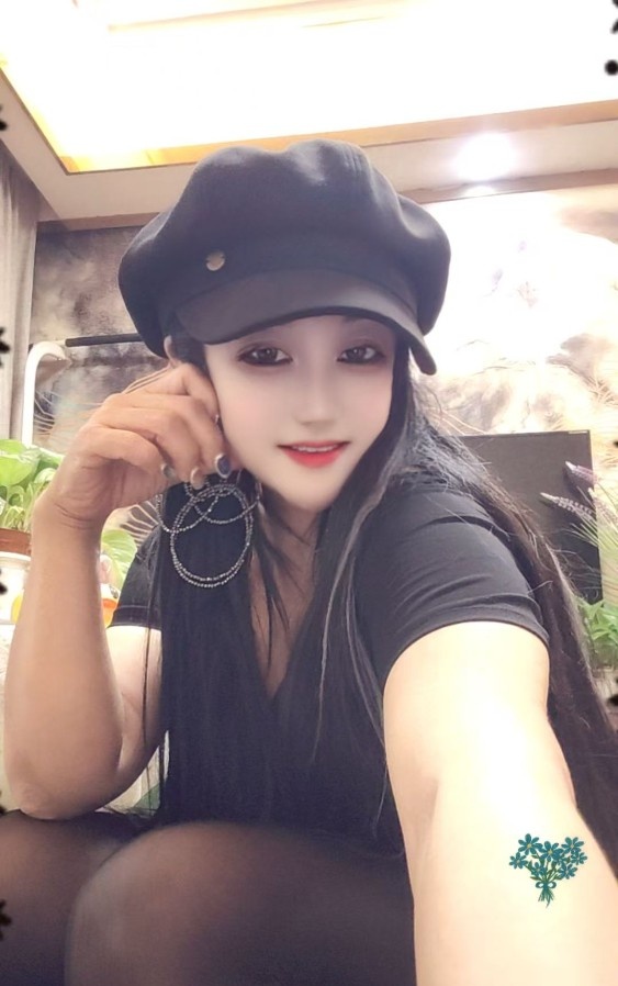 迈皋桥风骚吞精的小骚货