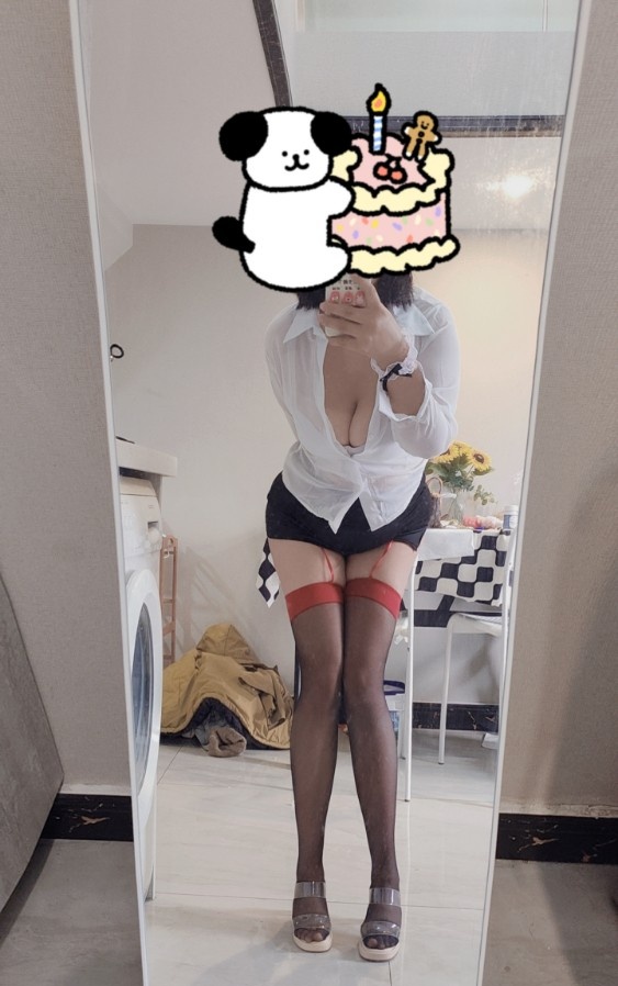 巨乳反差少妇
