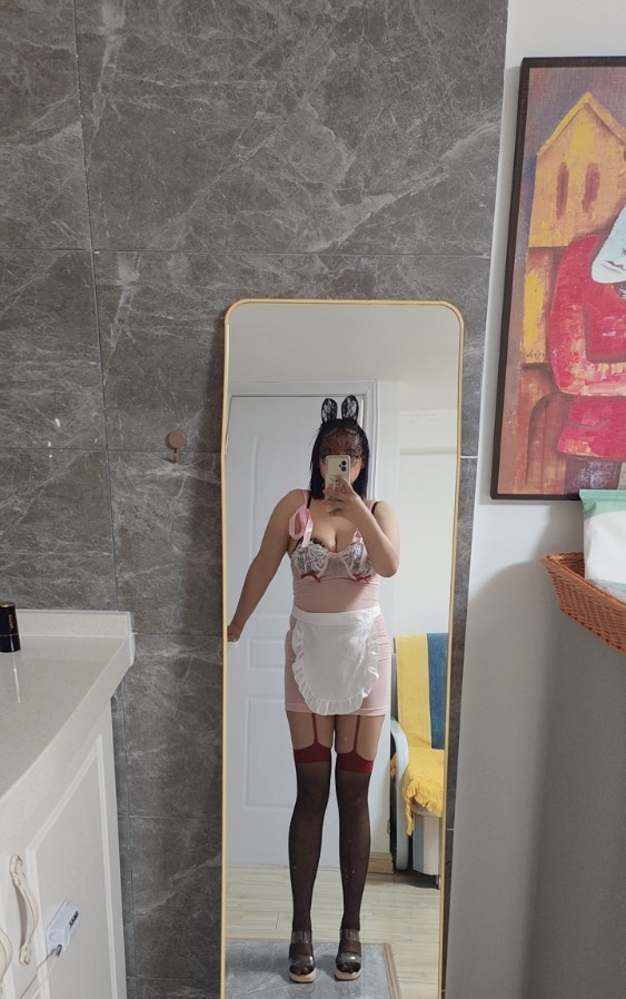 巨乳反差少妇