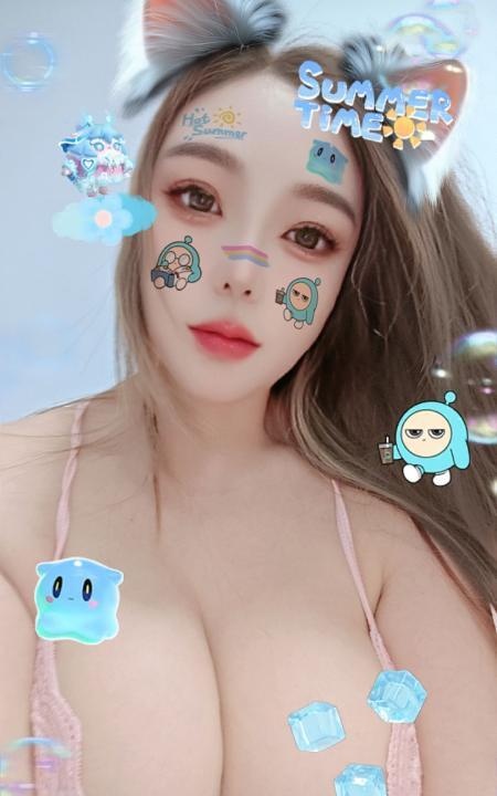 镜前紧B爆乳骚妹西西