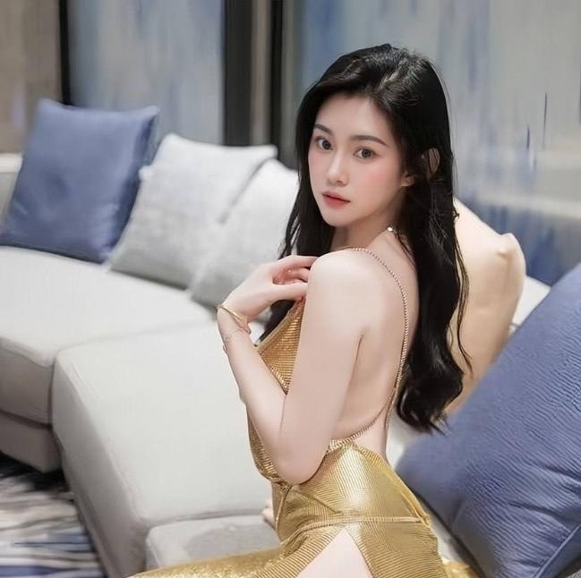 上城紫菜服务女王
