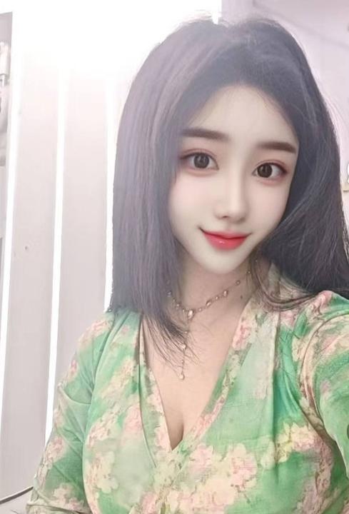 高颜瑜伽老师希希