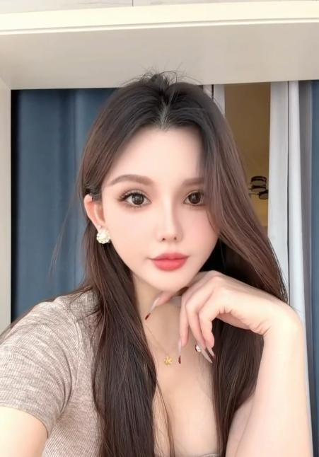 美艳少妇乌梅子酱