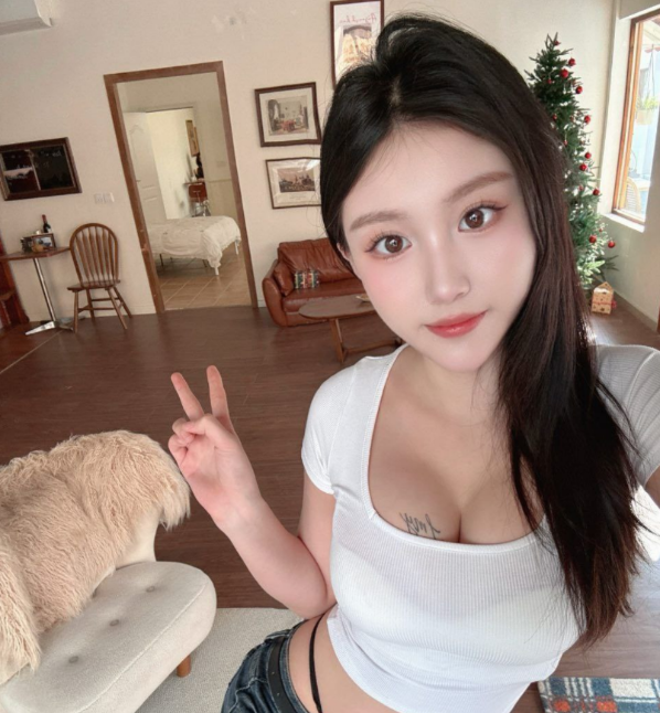 温柔粘人的沈彤