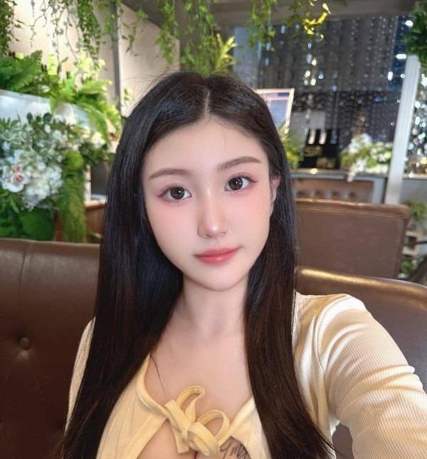 温柔粘人的沈彤
