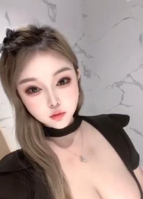 园区巨乳果果