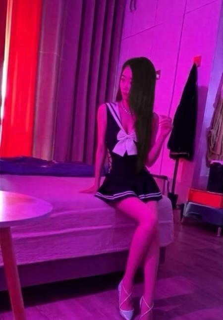 大胸美人妻