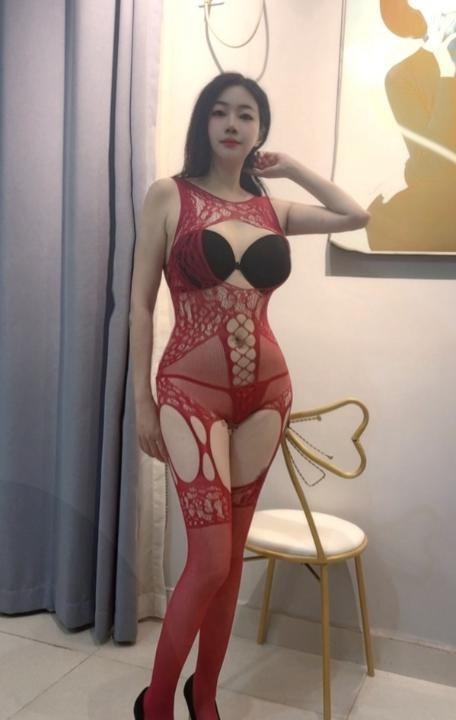 出击红蟒肥臀妹