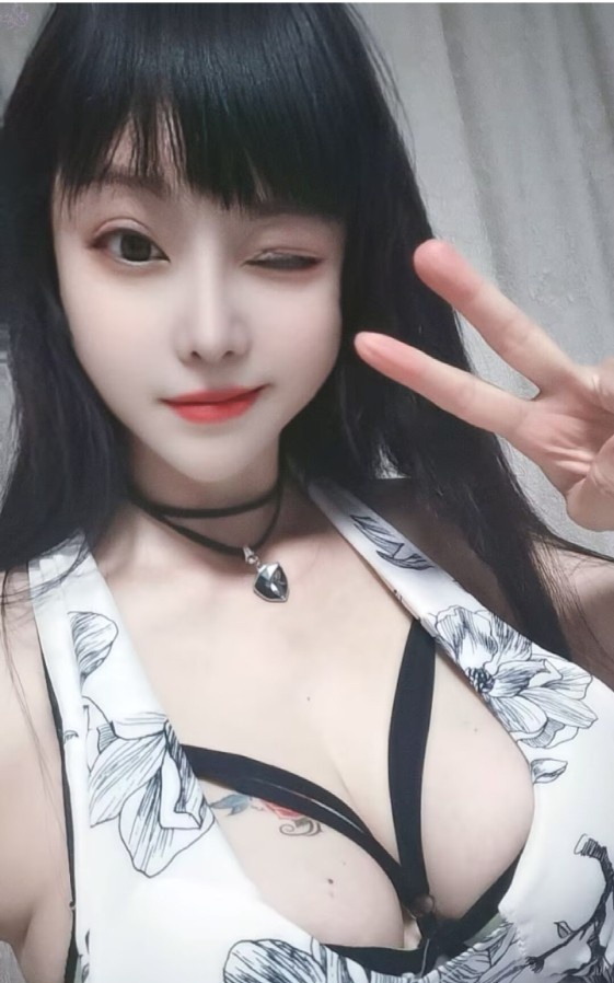 大奶风骚少妇 走不动路