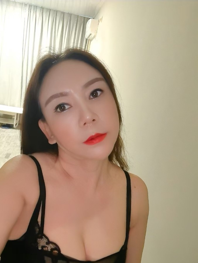 布吉大胸少妇
