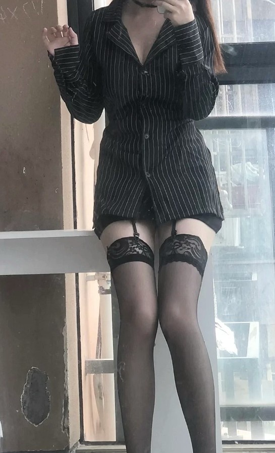 服务嫩妹雨儿