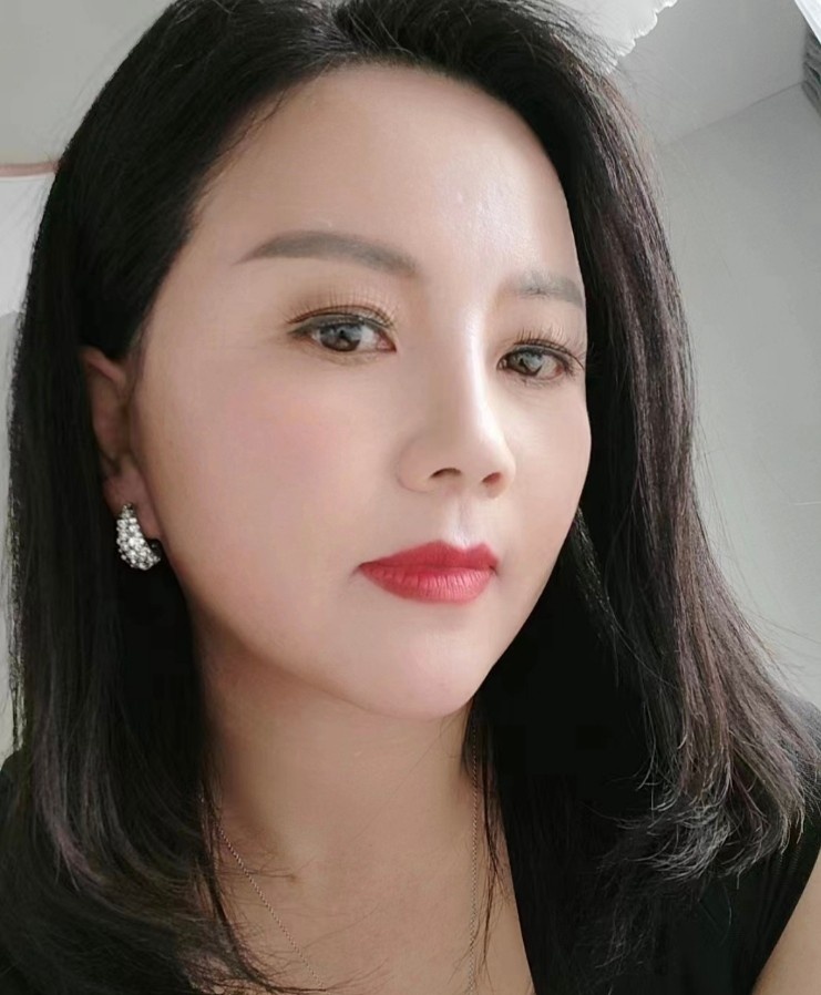 潘家园大胸少妇