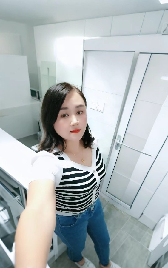 江宁大胸肉臀熟女