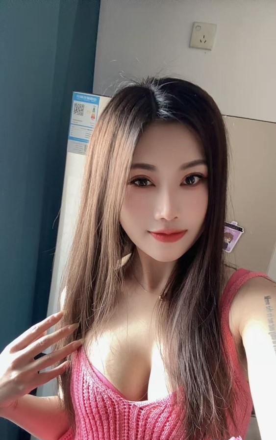 龙岗性感女神桃桃