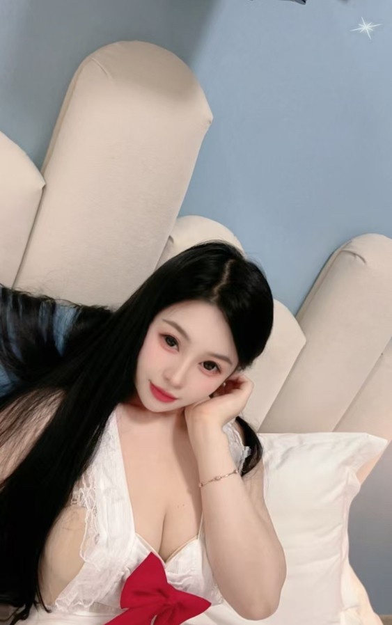 会跳舞的双马尾鱼鱼