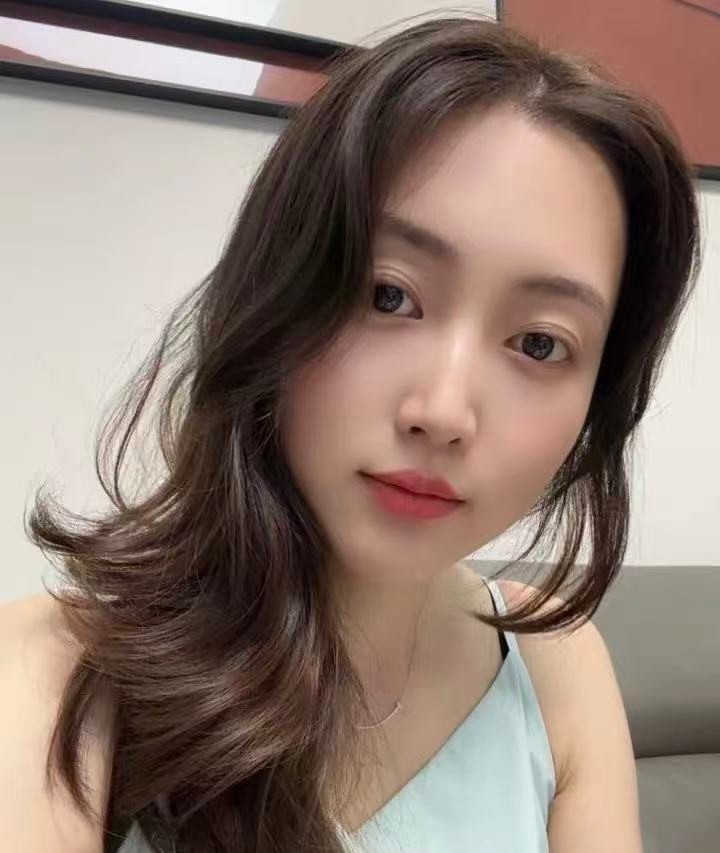 素颜小姐姐