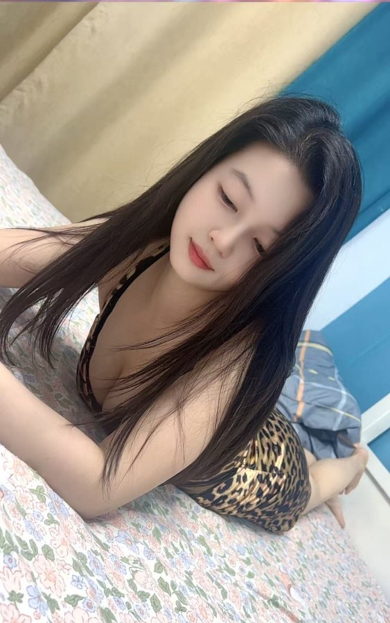 浦东性感吃鸡美少妇