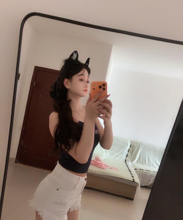 清纯系翘臀漫漫