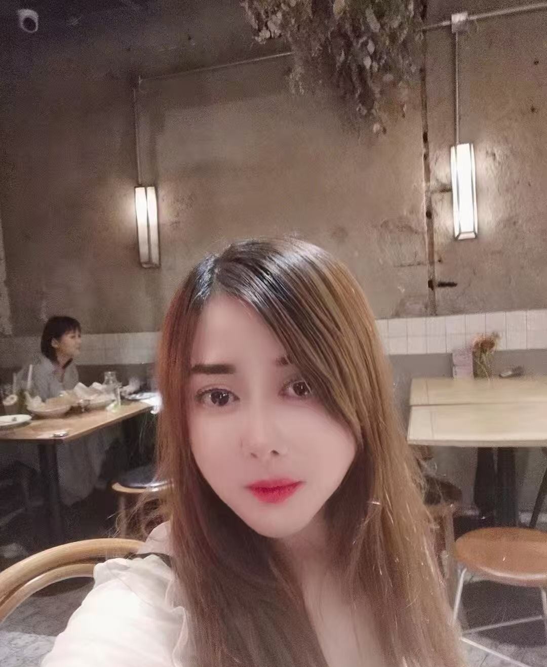 一个很骚的少妇