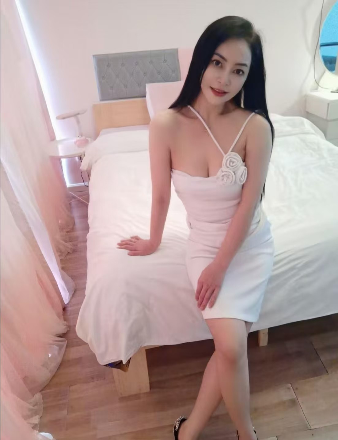 黑丝诱惑芊芊