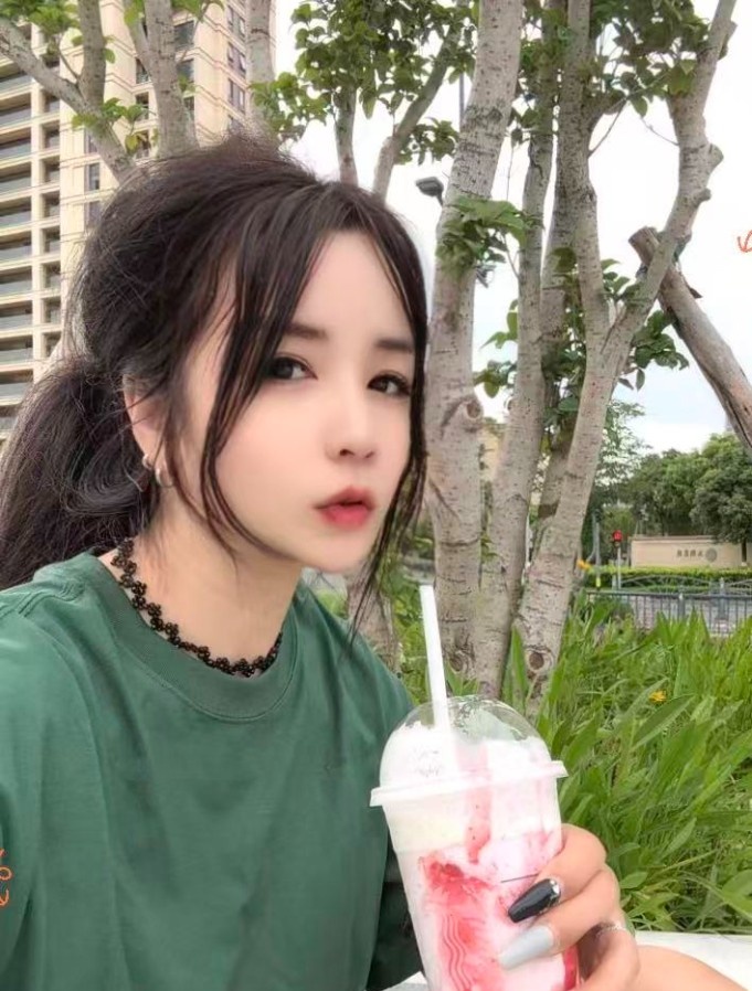 昆山妹子欣欣