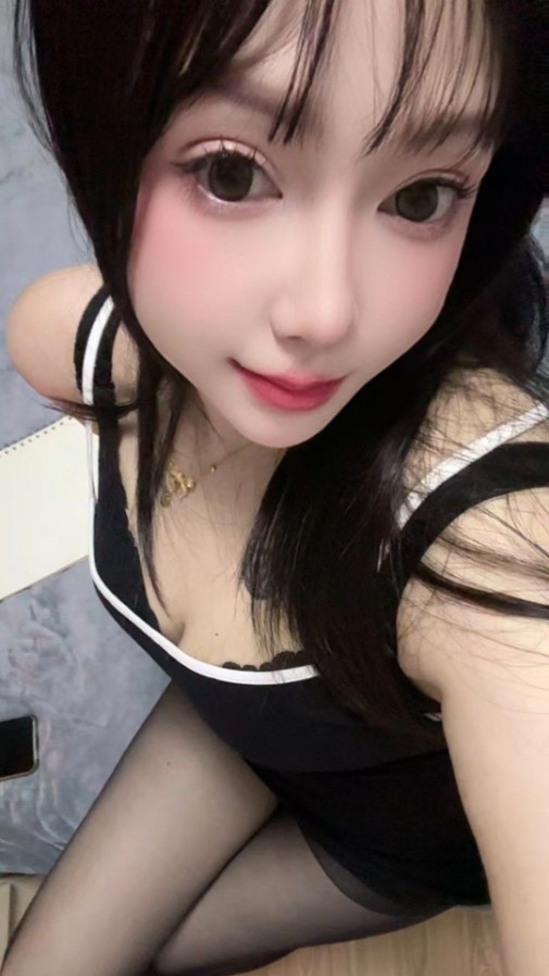 韵味丰满大眼美骚妇