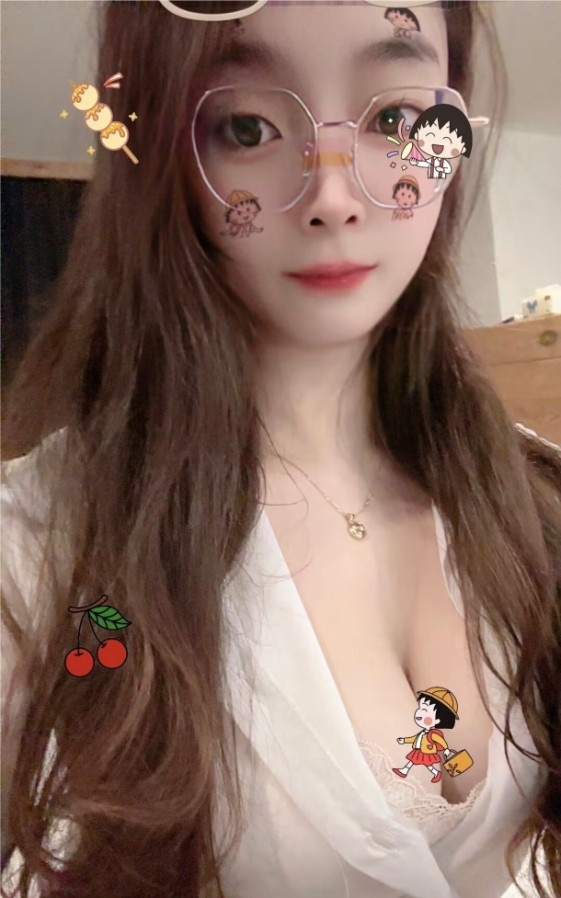 浦东个人舌吻妹子小雅
