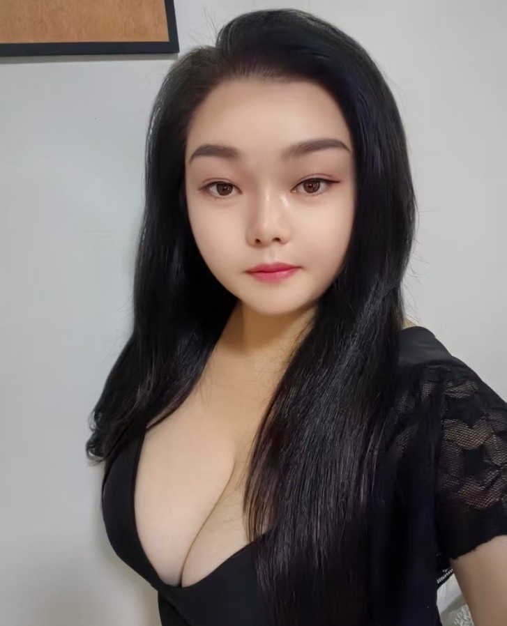 滨湖大奶骚妹